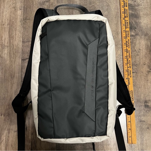 SOG Surrept/12 Reversible Carry System Backpack - Picture 6 of 7